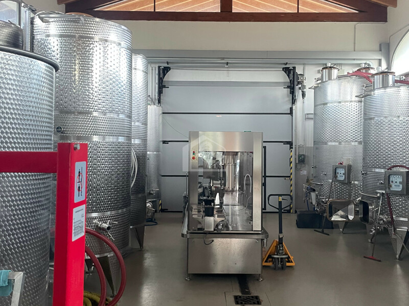 Azienda agricola in vendita a Cavriago