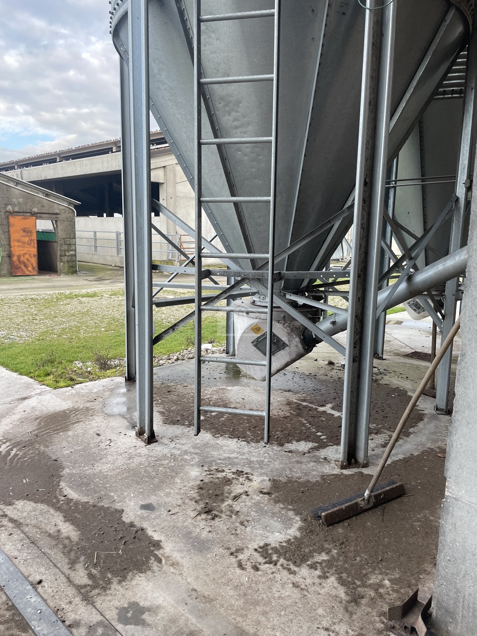 Azienda agricola in vendita a Mantova campagna